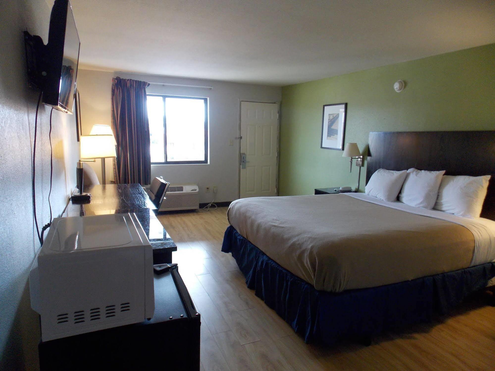 Augusta Best Inn Екстер'єр фото